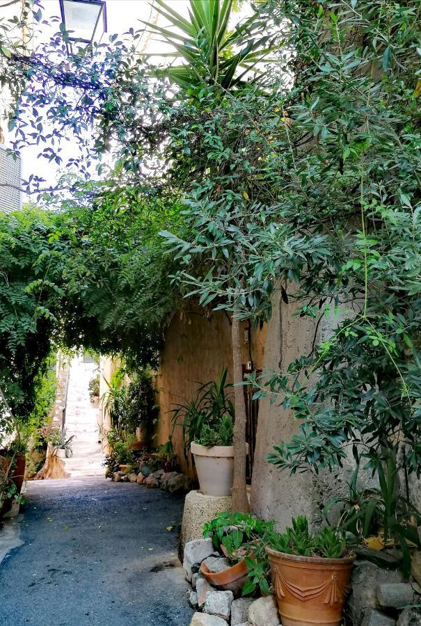 Beautiful Renovated Studio With View- Old Ιέρ Εξωτερικό φωτογραφία