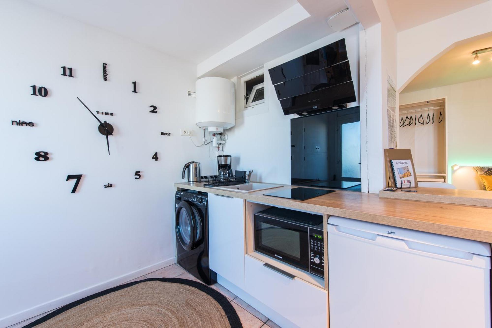 Beautiful Renovated Studio With View- Old Ιέρ Εξωτερικό φωτογραφία